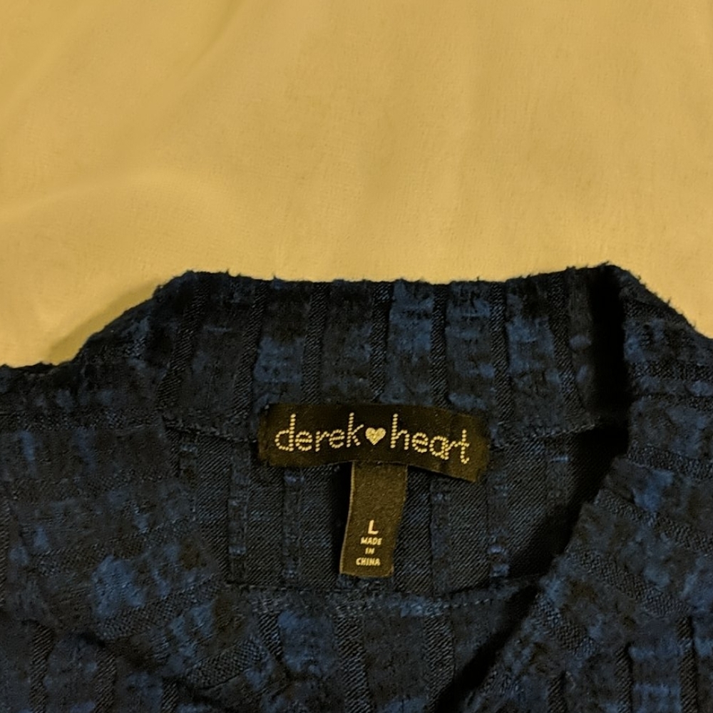 Dress - Picture 2 of 5